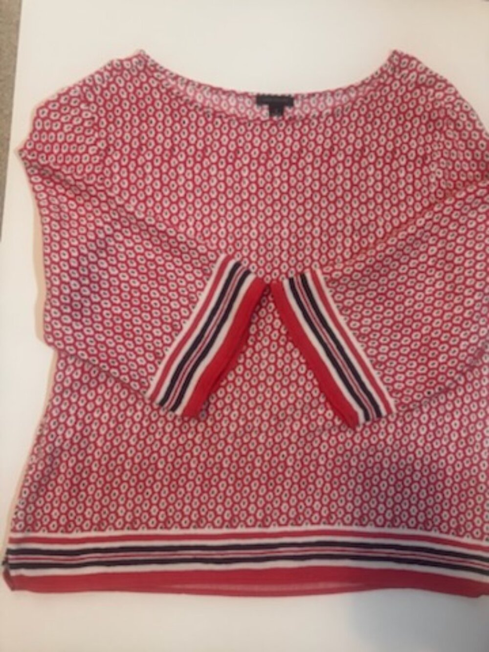 Ann Taylor 3/4 Sleeve Pullover
